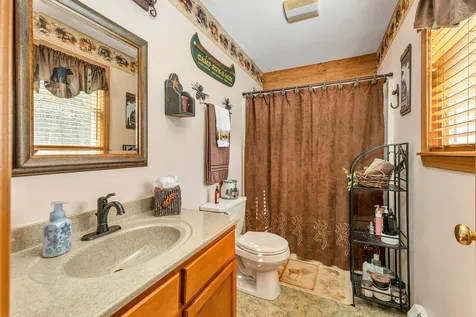 15 Friar Tuck Way Wolfeboro NH 03894
