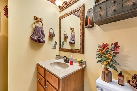 15 Friar Tuck Way Wolfeboro NH 03894