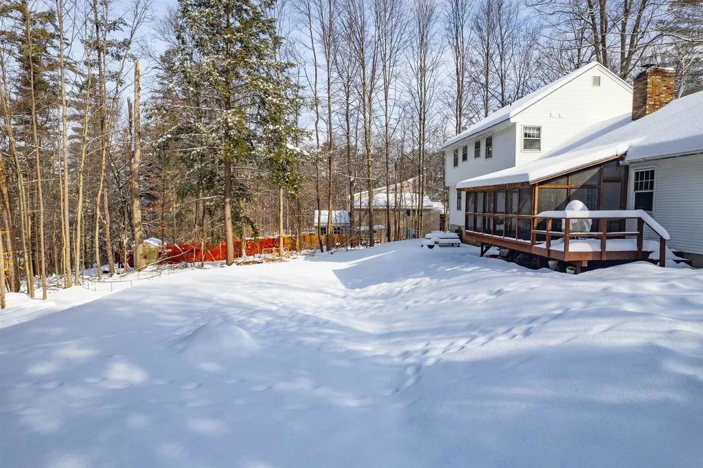 11 Haskins Road Hanover NH 03755