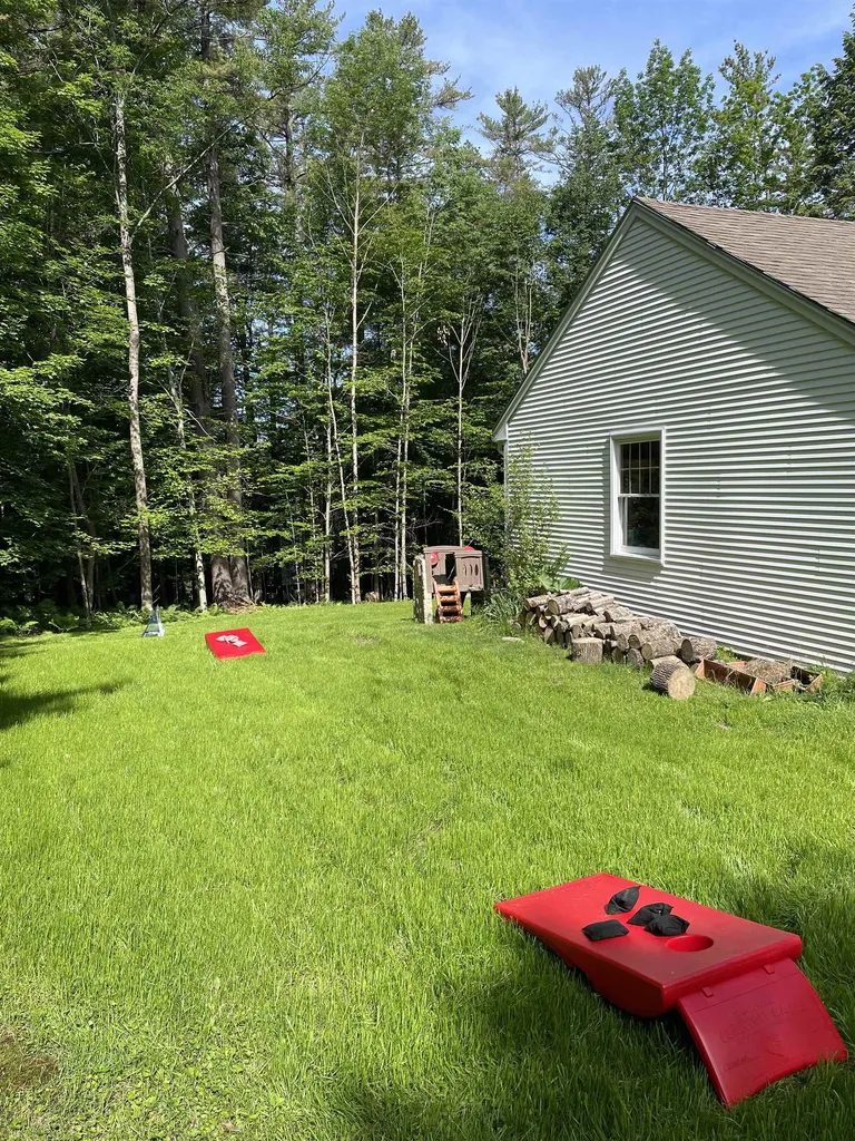 11 Haskins Road Hanover NH 03755