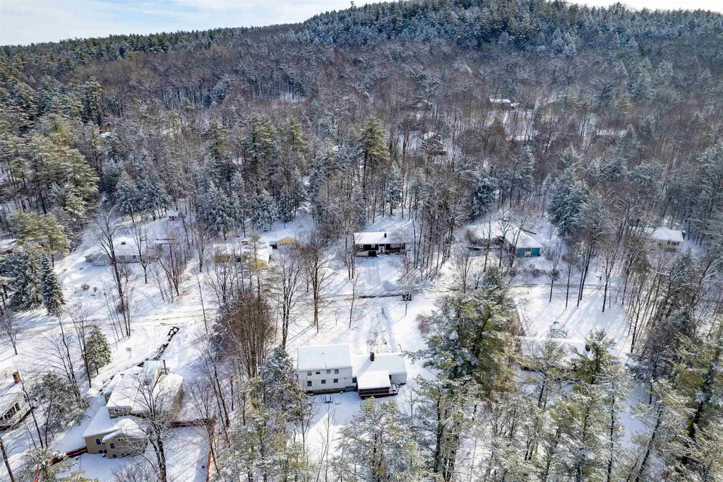 11 Haskins Road Hanover NH 03755