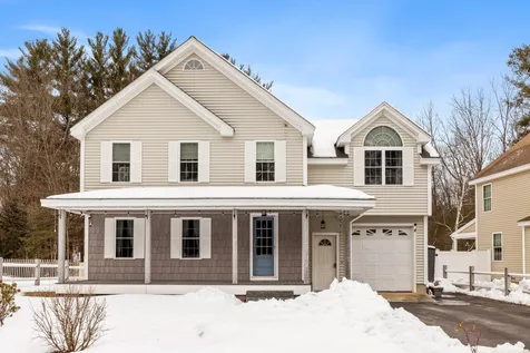 32 Millstream Lane Concord NH 03303