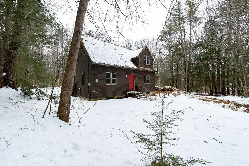 127 Chesley Drive Barrington NH 03825