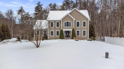 15 Arlington Drive Dover NH 03820