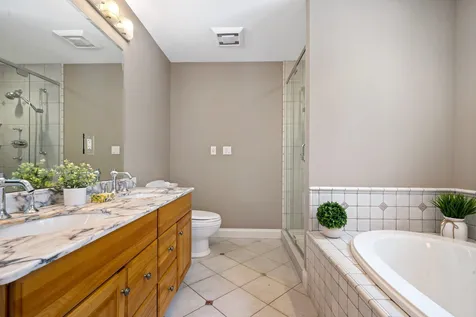 15 Arlington Drive Dover NH 03820