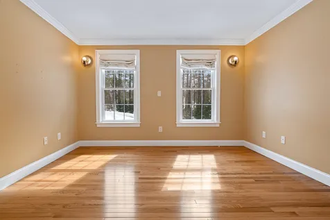 15 Arlington Drive Dover NH 03820