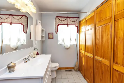 80 Center Road Milford NH 03055