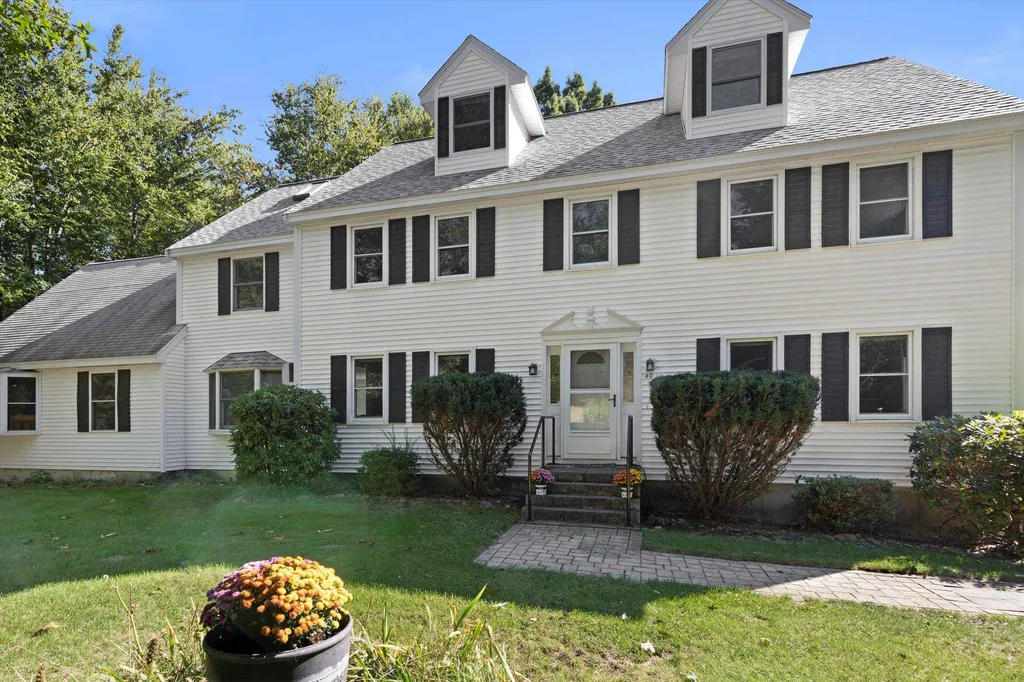 40 Alexis Lane Hampton Falls NH 03844