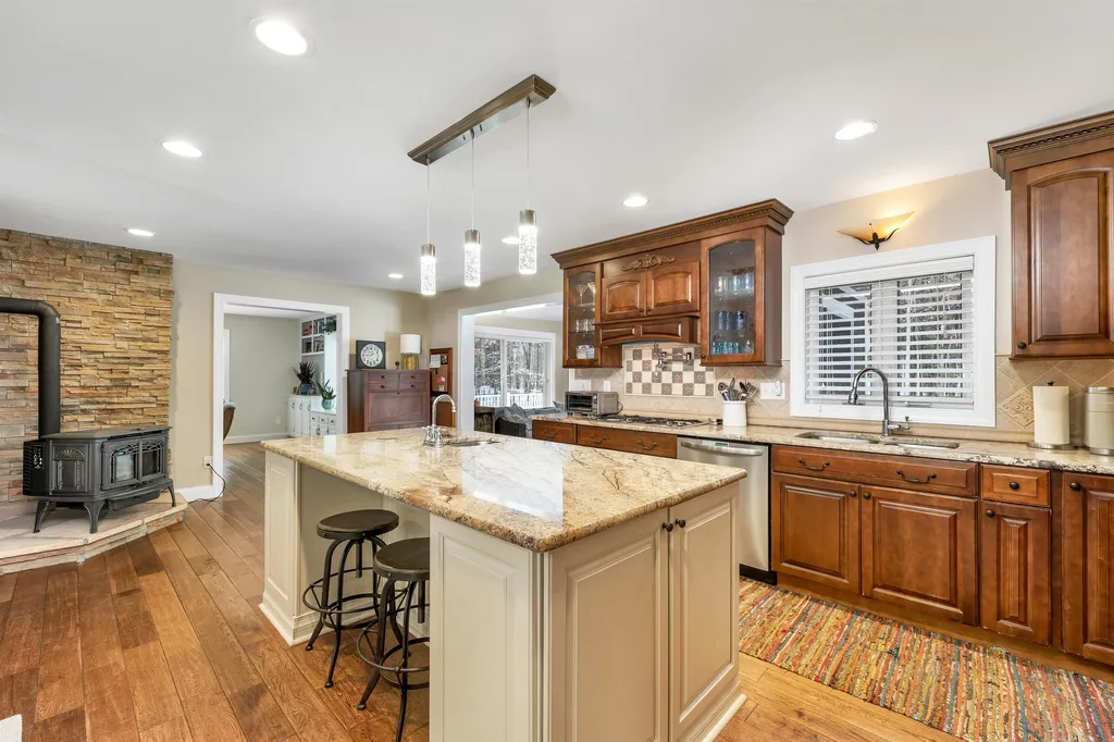 11 Sturrock Place Gilford NH 03249