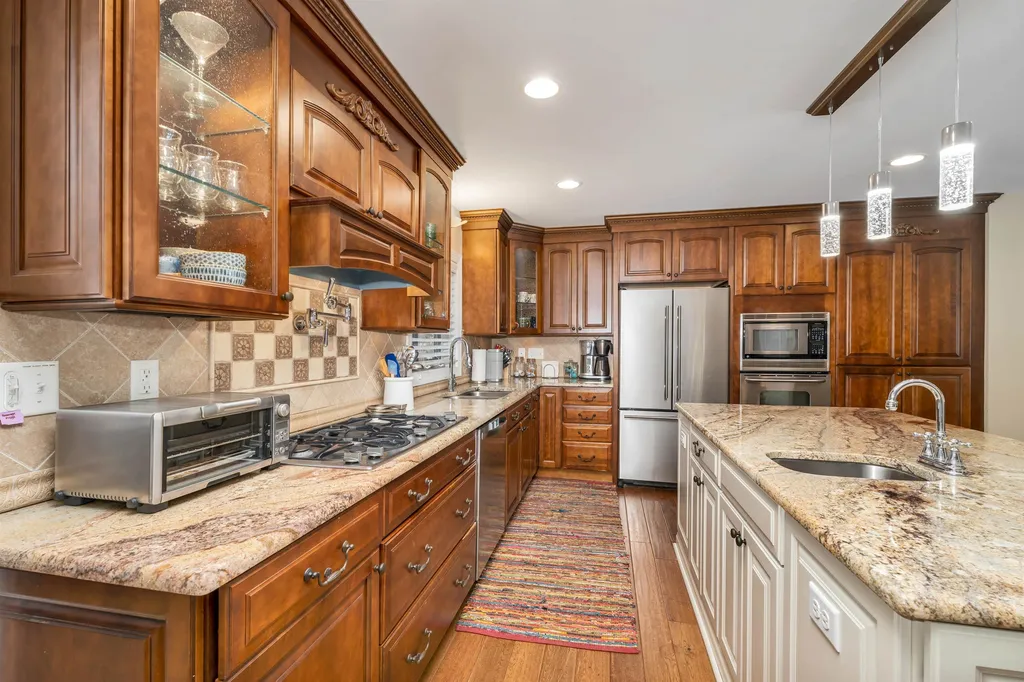 11 Sturrock Place Gilford NH 03249