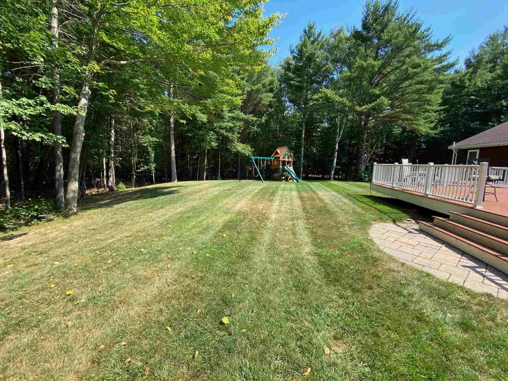 11 Sturrock Place Gilford NH 03249