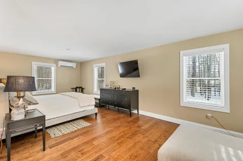 11 Sturrock Place Gilford NH 03249