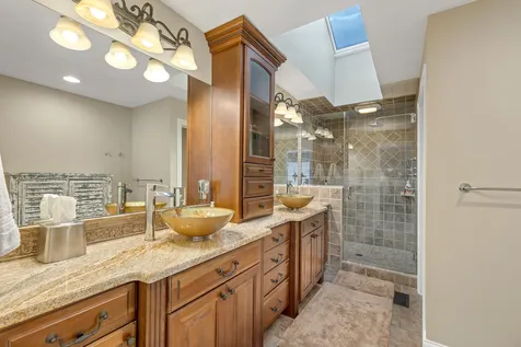 11 Sturrock Place Gilford NH 03249