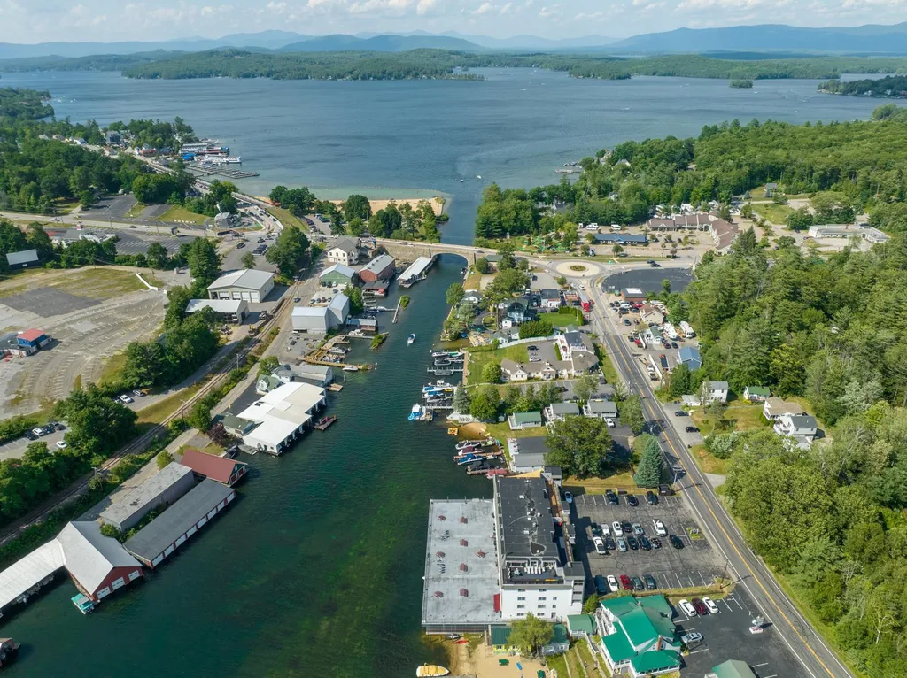 1152 Weirs Boulevard Laconia NH 03246