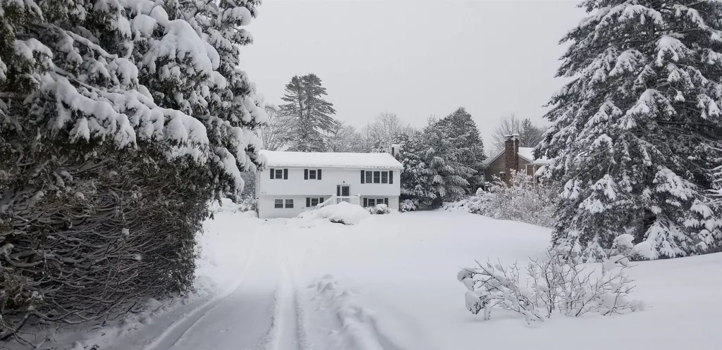 14 Oakwood Lane Essex VT 05452