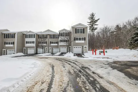24 Dillon Way Laconia NH 03246