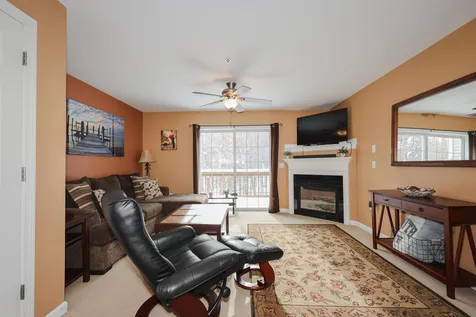 24 Dillon Way Laconia NH 03246