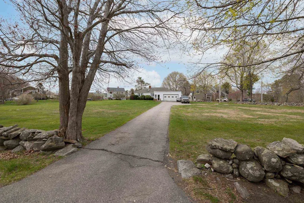 84 Washington Road Rye NH 03870