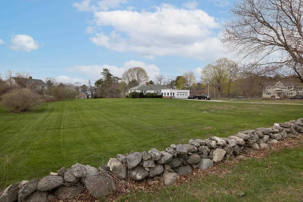 84 Washington Road Rye NH 03870