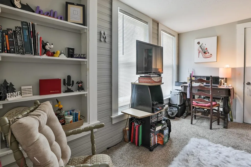 59 Oak Street Milford NH 03055