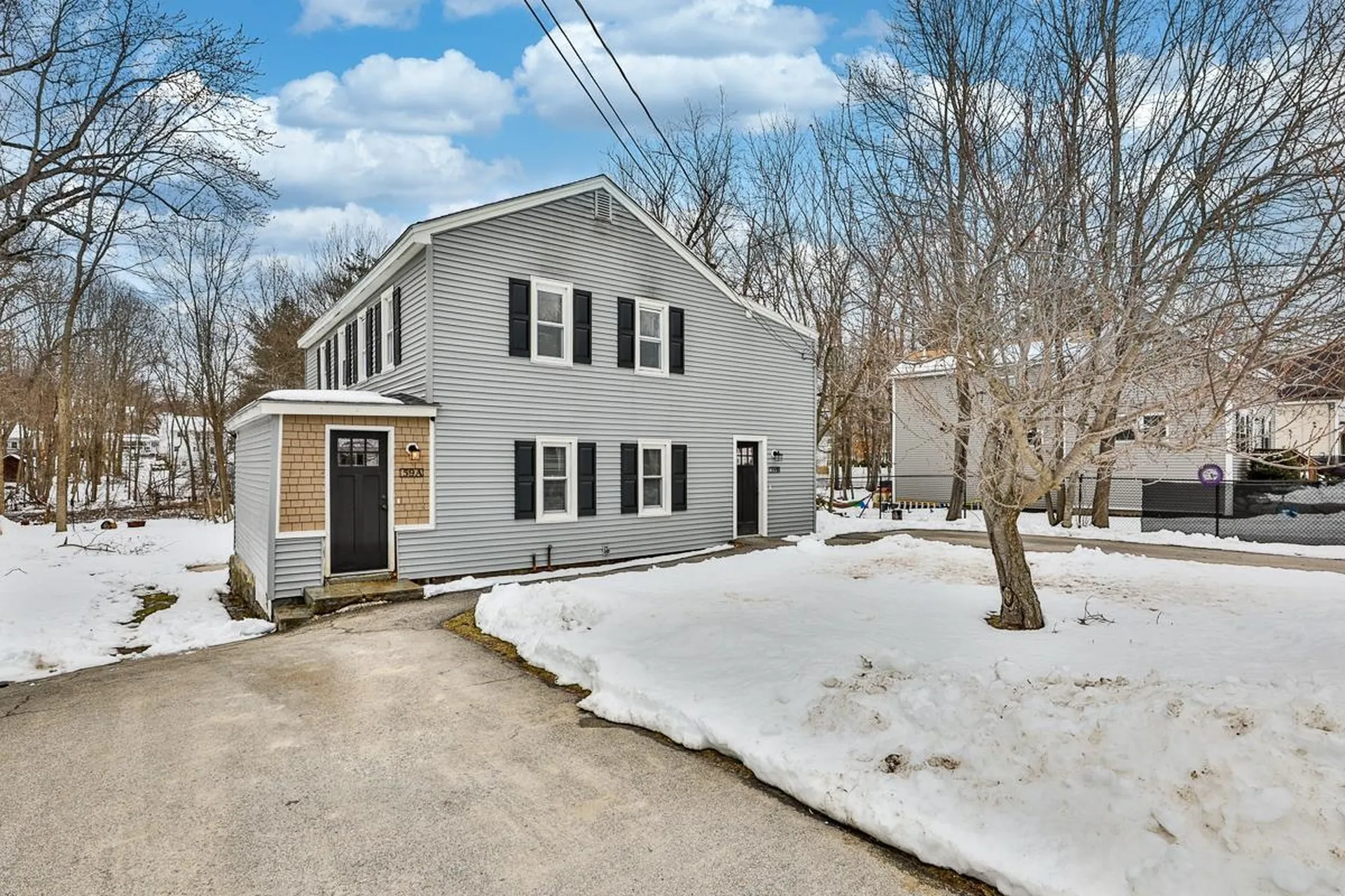 59 Oak Street Milford NH 03055