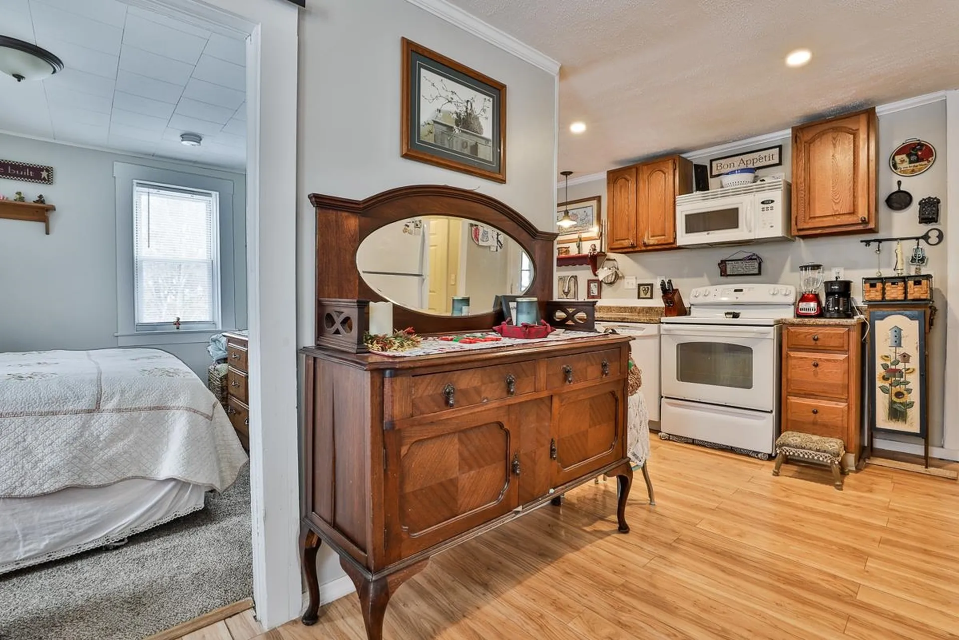 59 Oak Street Milford NH 03055