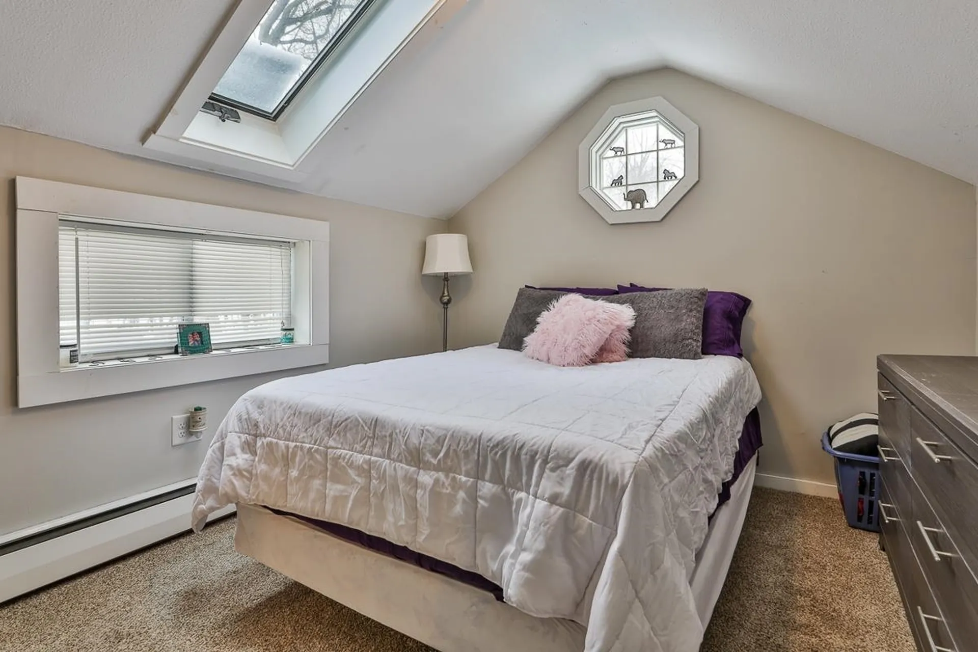 59 Oak Street Milford NH 03055