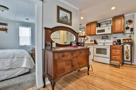 59 Oak Street Milford NH 03055