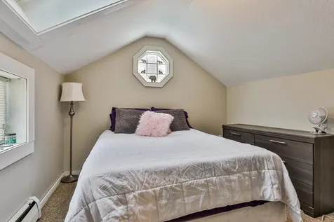 59 Oak Street Milford NH 03055