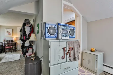 59 Oak Street Milford NH 03055