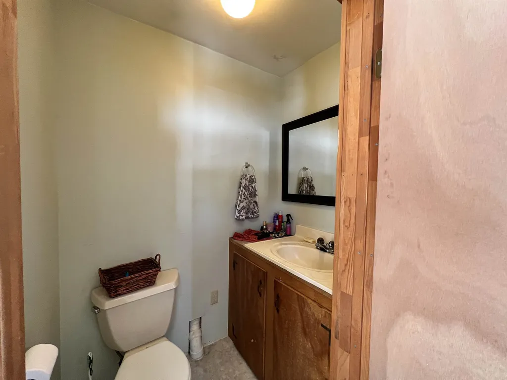 37 Winter Street Lebanon NH 03766