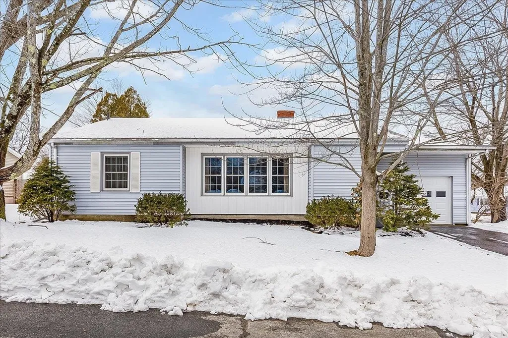 2 Homestead Circle Hampton NH 03842