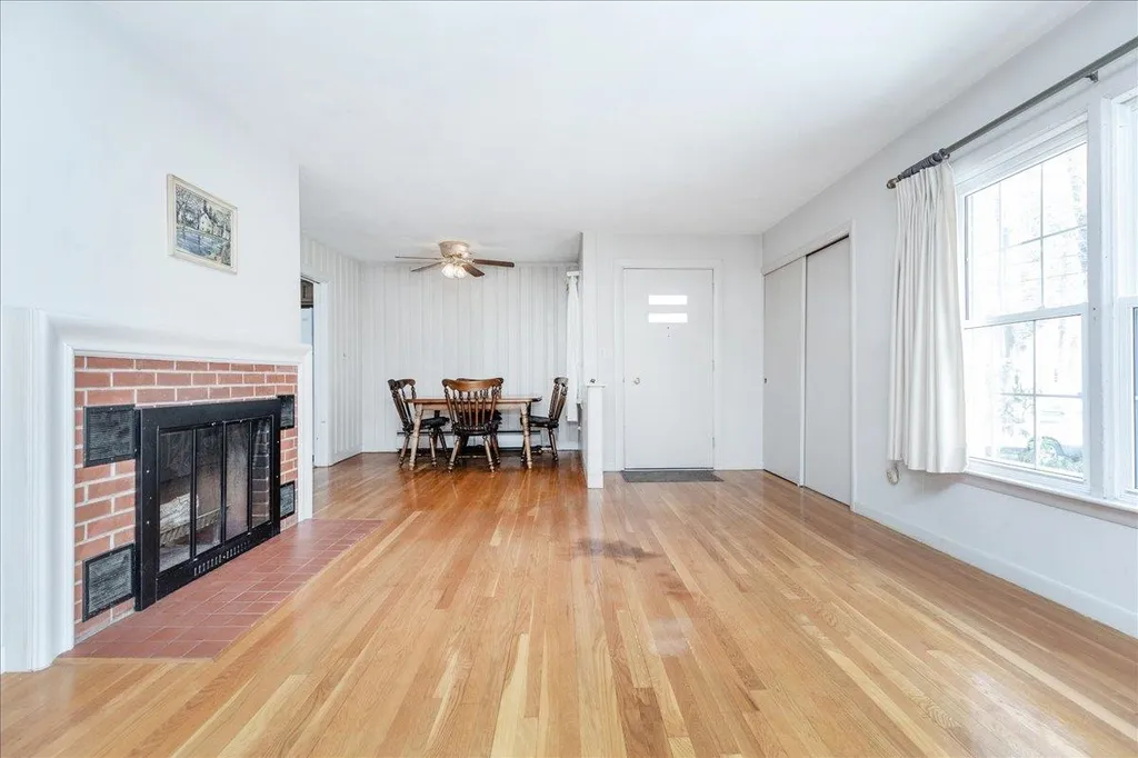 2 Homestead Circle Hampton NH 03842