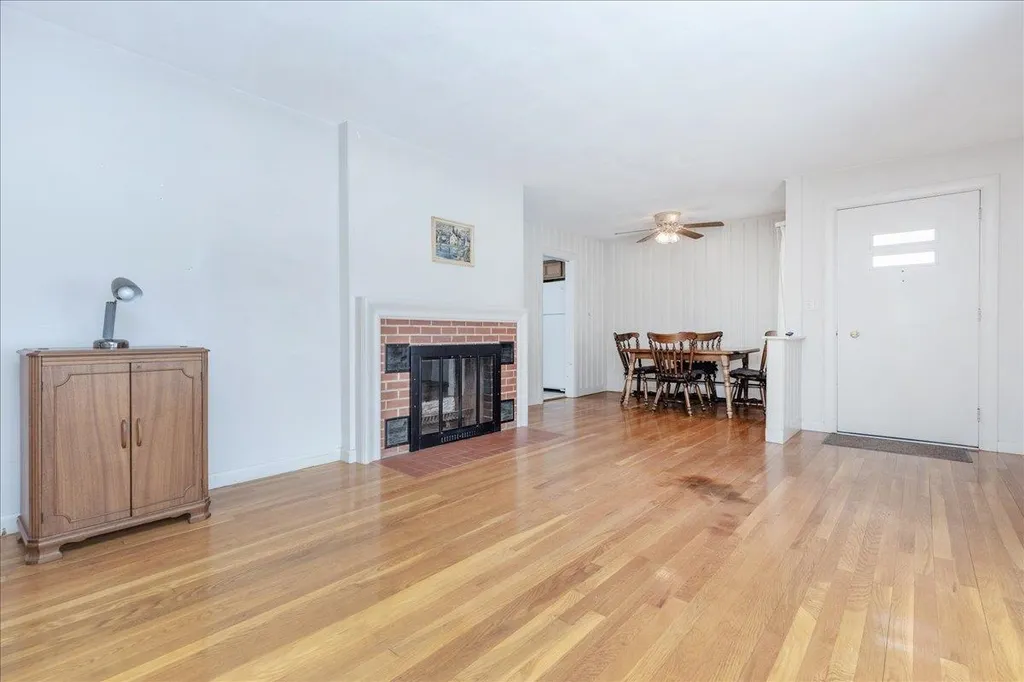 2 Homestead Circle Hampton NH 03842