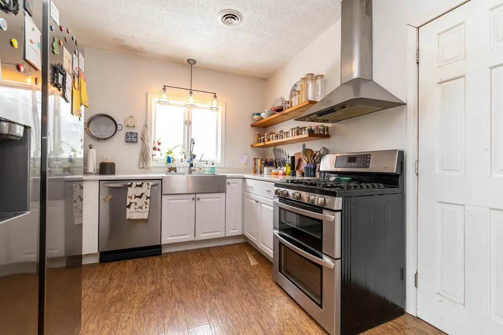 15 Manchester Drive Lebanon NH 03766
