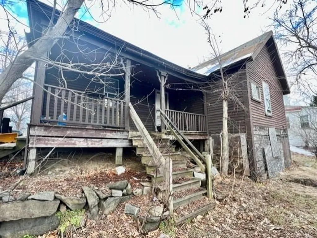 98-100 Water Street Laconia NH 03246