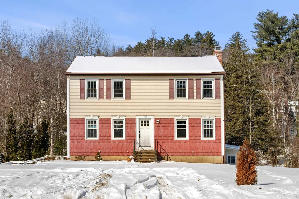 4 Springer Road Hooksett NH 03106