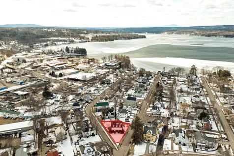 14 Whipple Avenue Laconia NH 03246