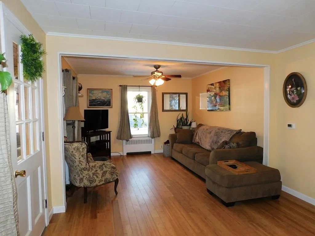 17 Chesley Avenue Somersworth NH 03878