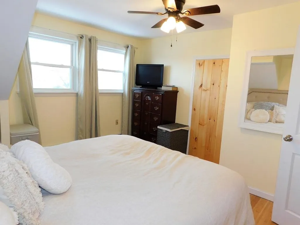 17 Chesley Avenue Somersworth NH 03878