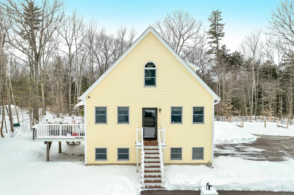 11 Saint Moritz Drive New Durham NH 03855