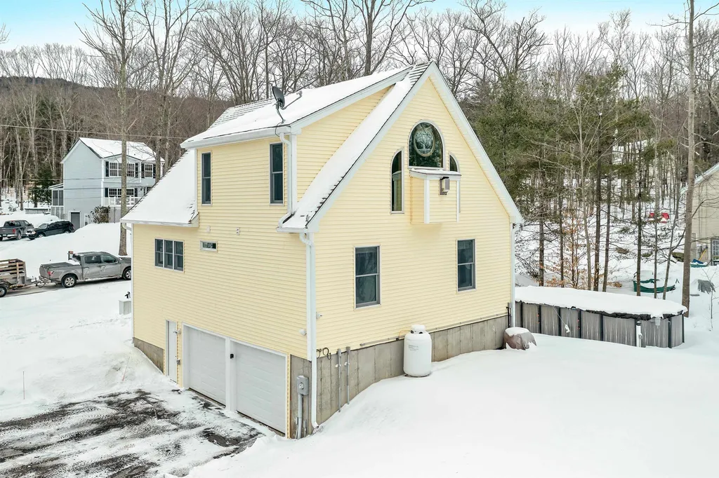 11 Saint Moritz Drive New Durham NH 03855