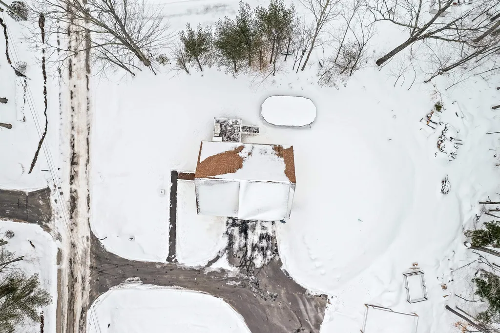 11 Saint Moritz Drive New Durham NH 03855