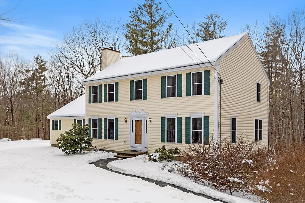 27 Mountain Road Brookline NH 03033