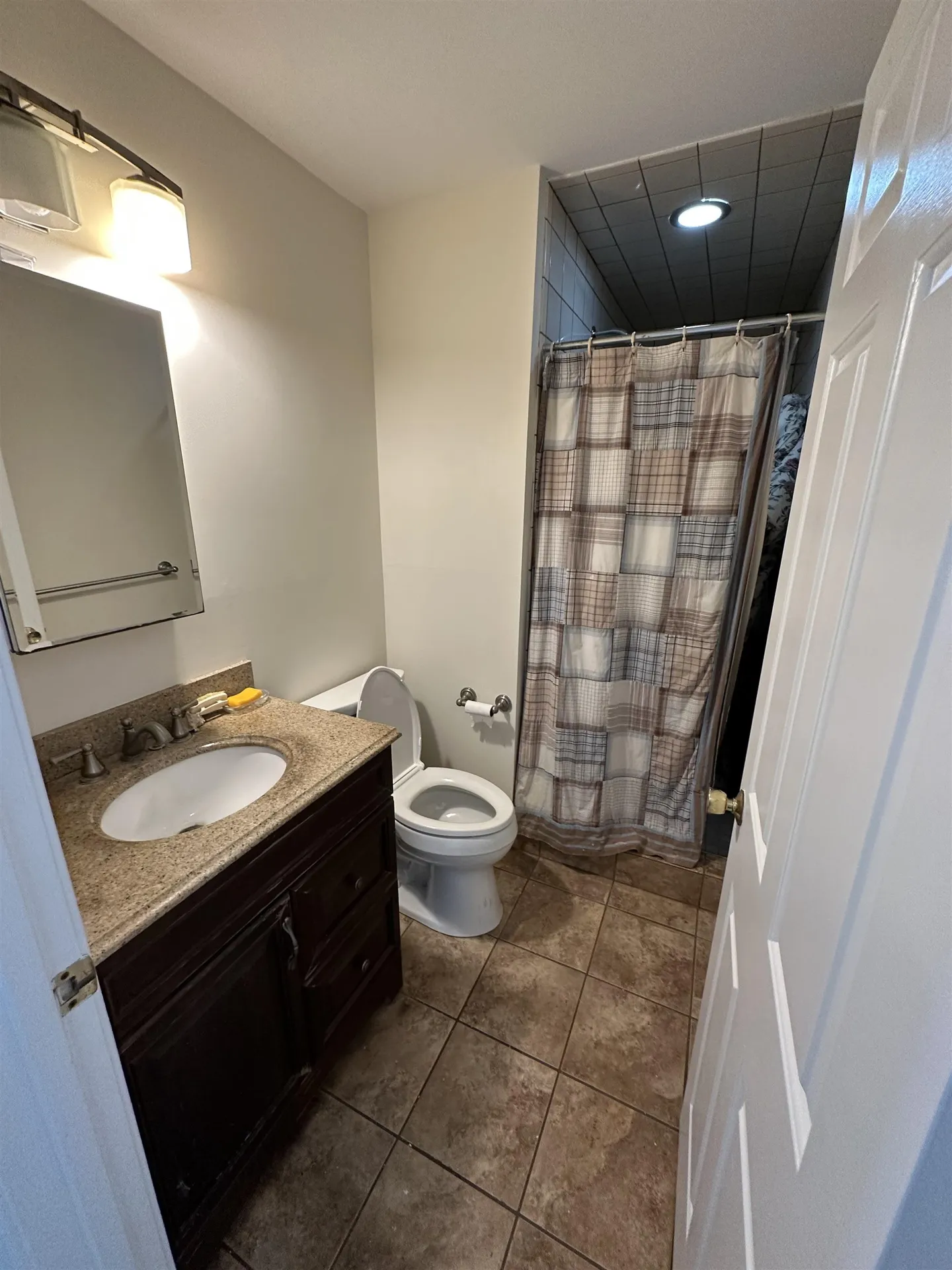 12 Carson Circle Nashua NH 03062