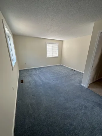 12 Carson Circle Nashua NH 03062