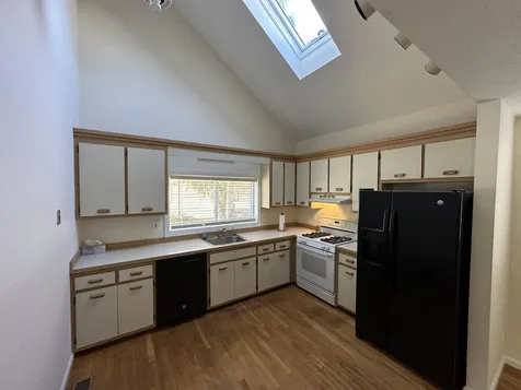 12 Carson Circle Nashua NH 03062