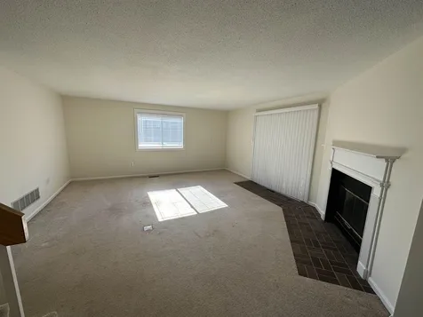 12 Carson Circle Nashua NH 03062