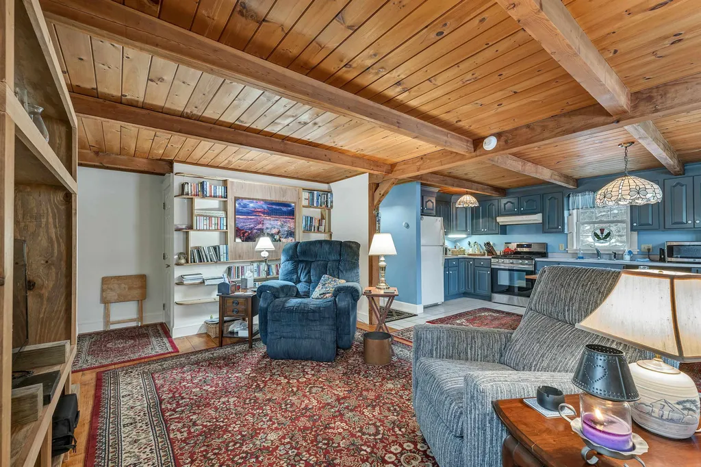 213 Cherry Hill Road Grafton NH 03240