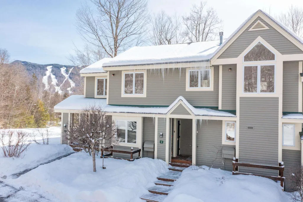 31 Pine Hill Lane Lincoln NH 03251